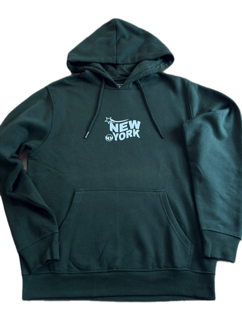 Polerón Verde con Capucha Unisex – Estampado New York | Cómodo y Resistente