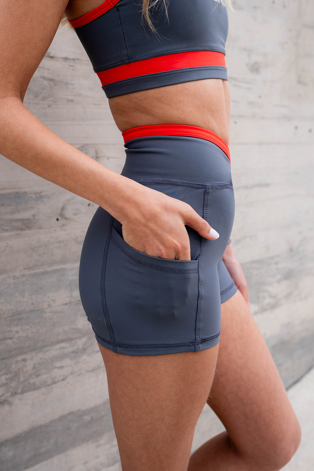 Short Deportivo Cruzado